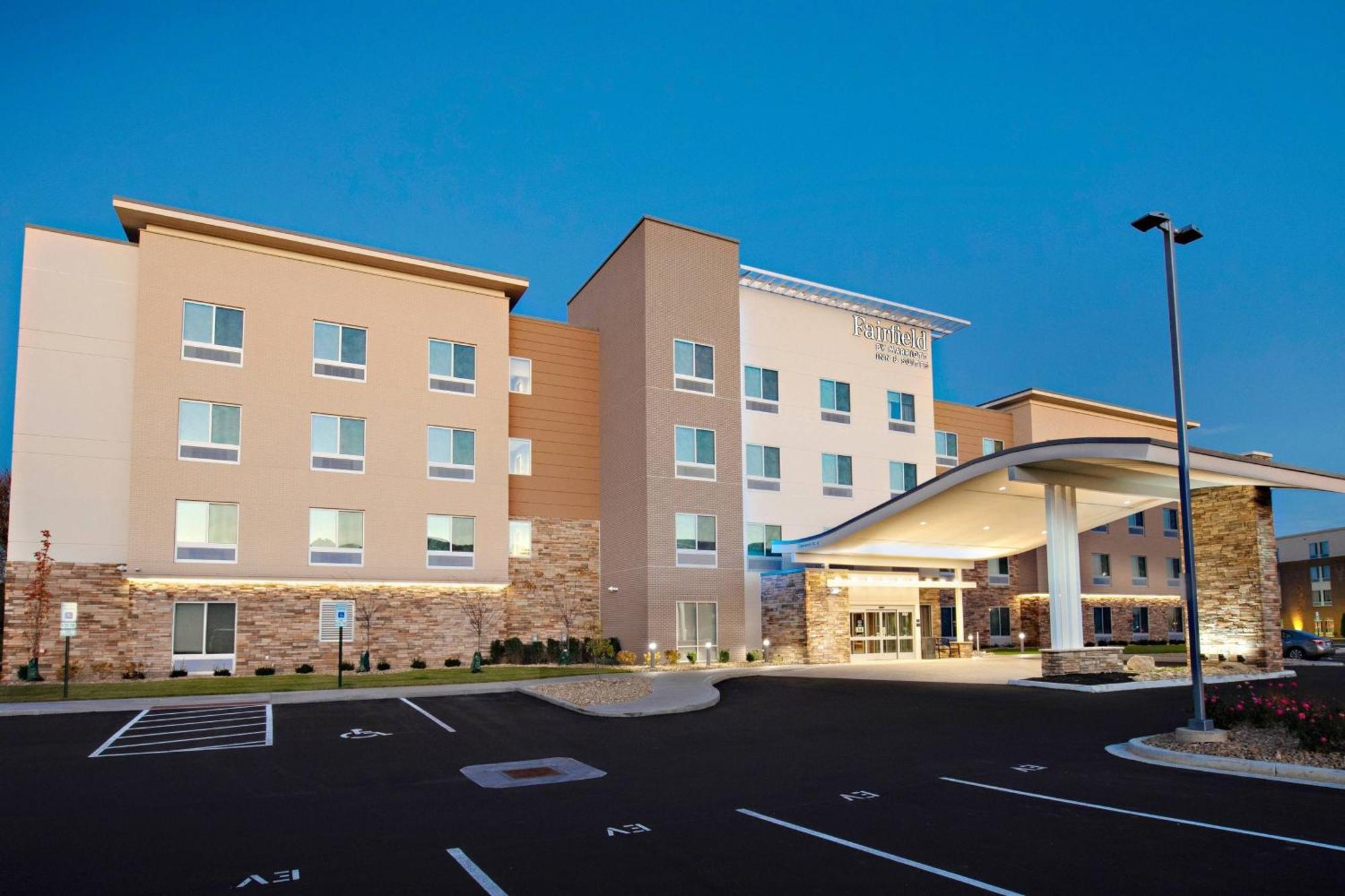 Fairfield Inn & Suites By Marriott Dayton North Murlin Heights Exterior foto
